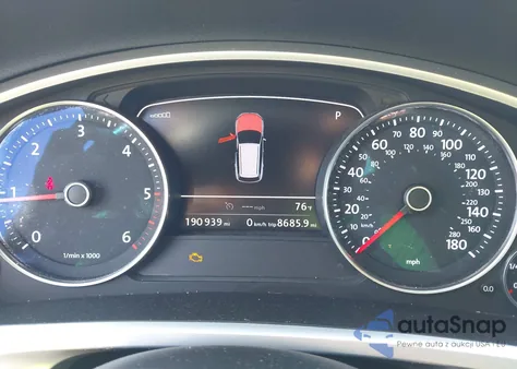 2013 Volkswagen Touareg Tdi Lux z USA, uszkodzony, nr VIN WVGEP9BP9DD007068